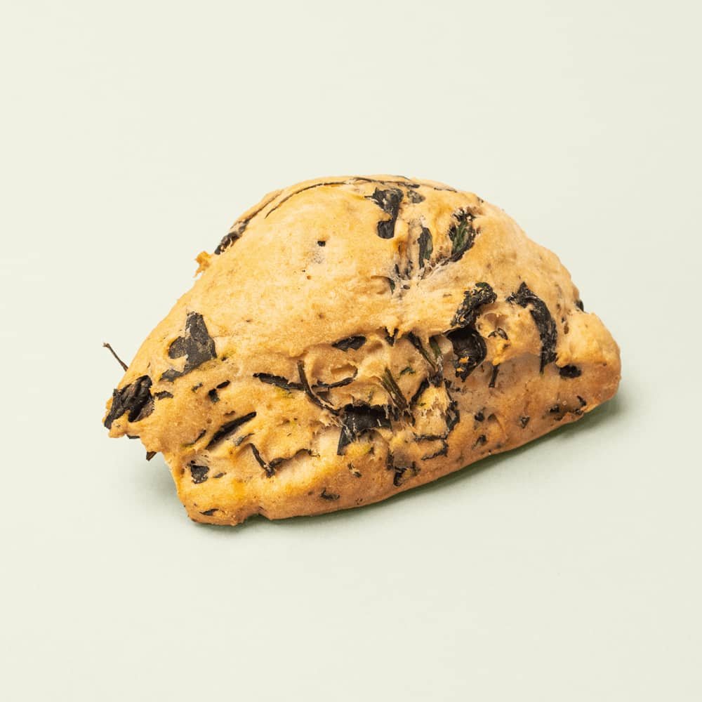 spinach and herb scone